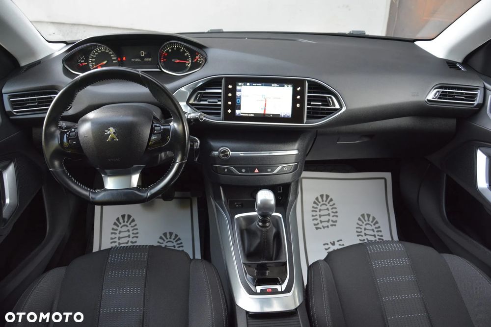 Peugeot 308 155 THP Allure - 21