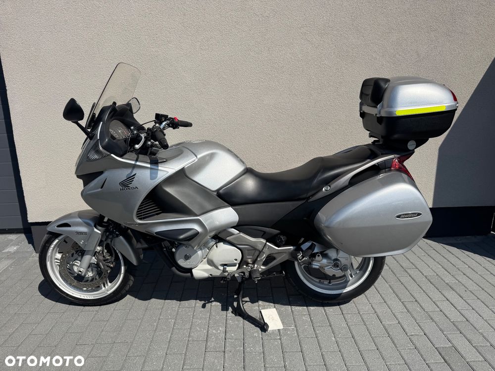 Honda NTV - 4