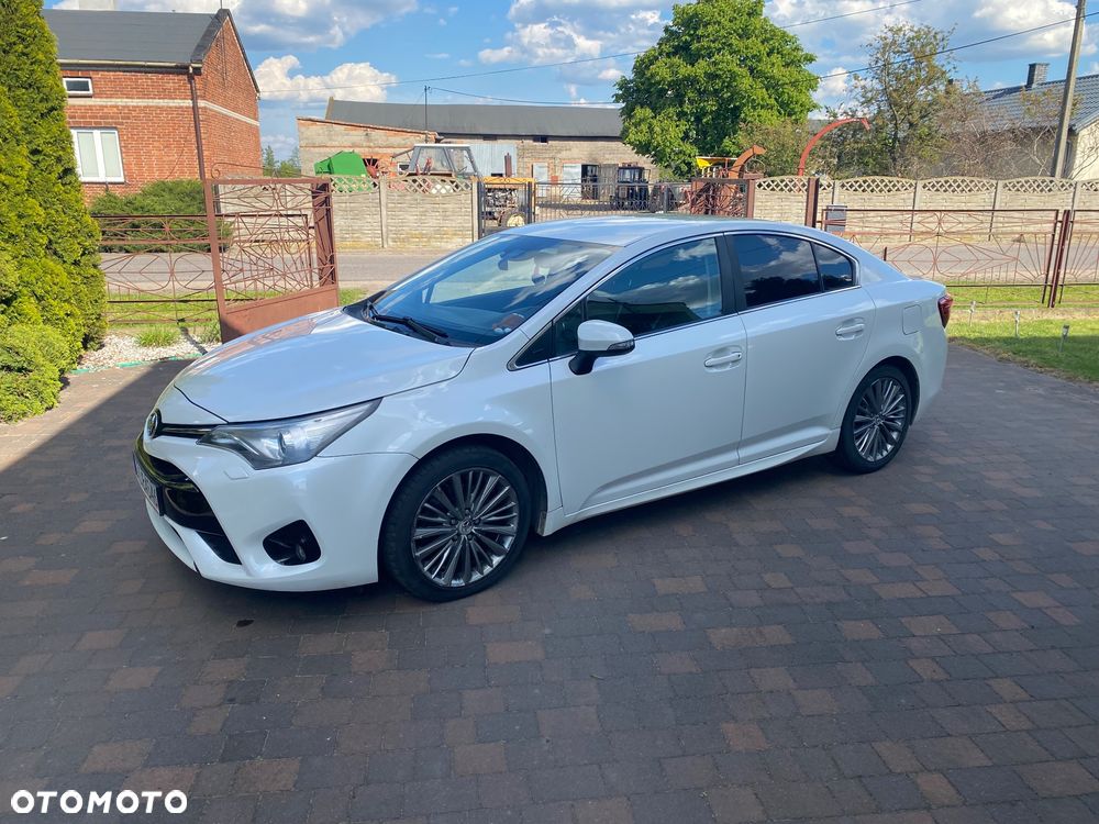 Toyota Avensis 2.0 D-4D Premium - 11