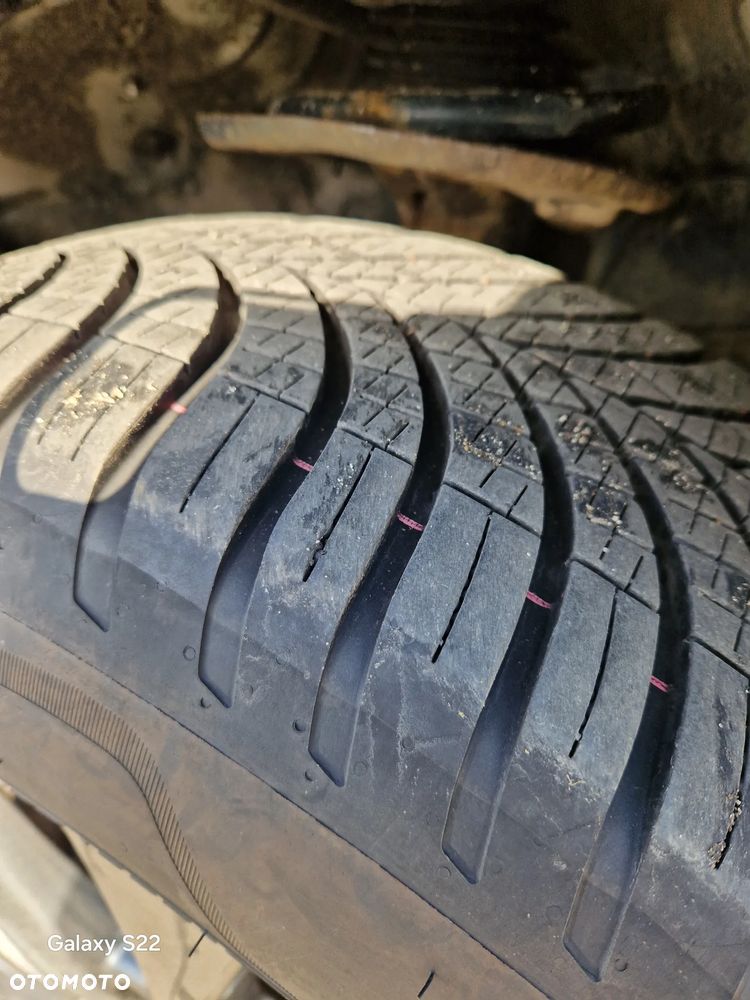 Toyota RAV4 2.2 D-CAT Prestige - 10