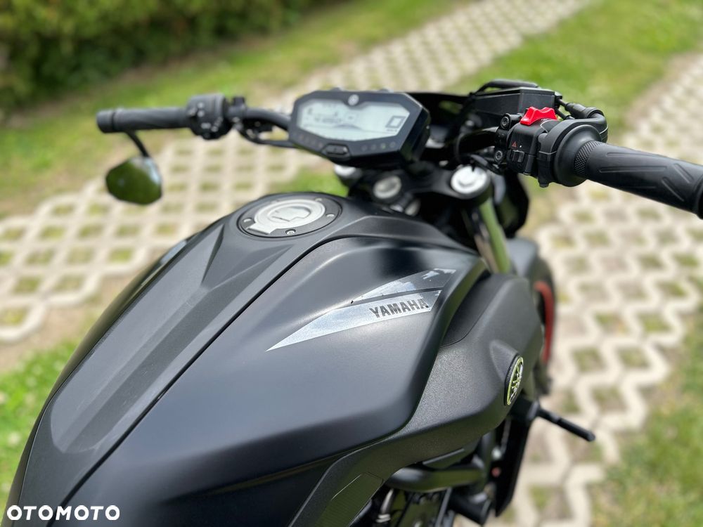 Yamaha MT - 13