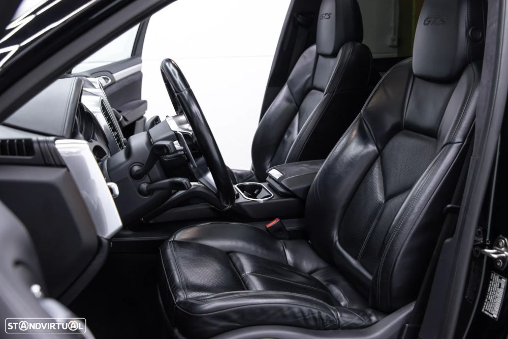 Porsche Cayenne GTS Tiptronic S - 45