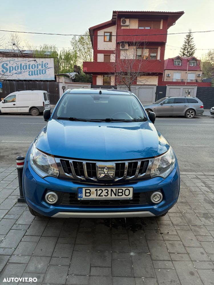 Mitsubishi L200 Double Cab M/T Invite - 17