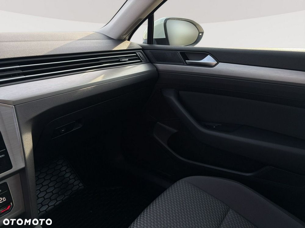 Volkswagen Passat 1.5 TSI EVO Essence DSG - 24