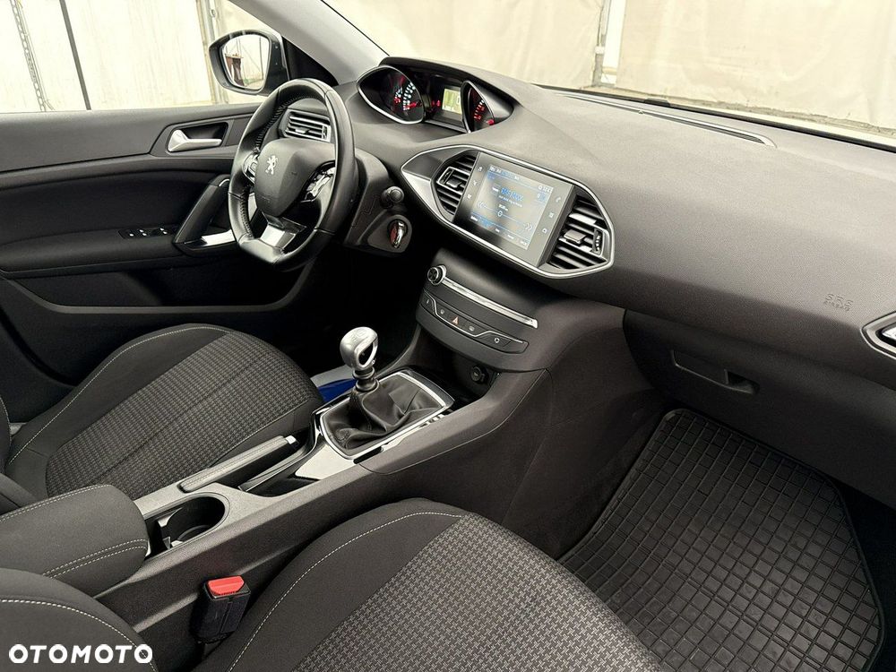 Peugeot 308 - 22