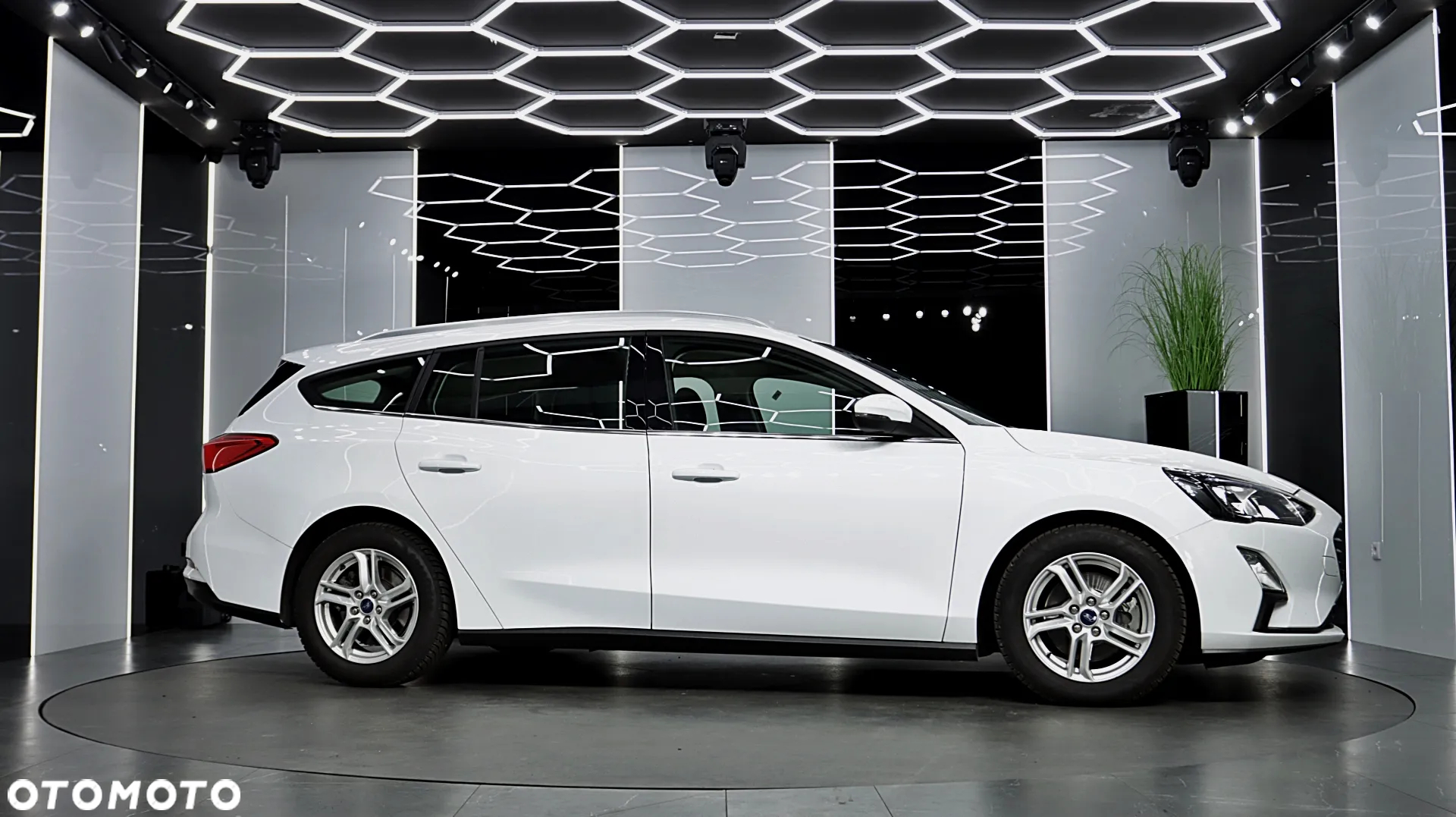 Ford Focus 1.5 EcoBlue Connected - 12