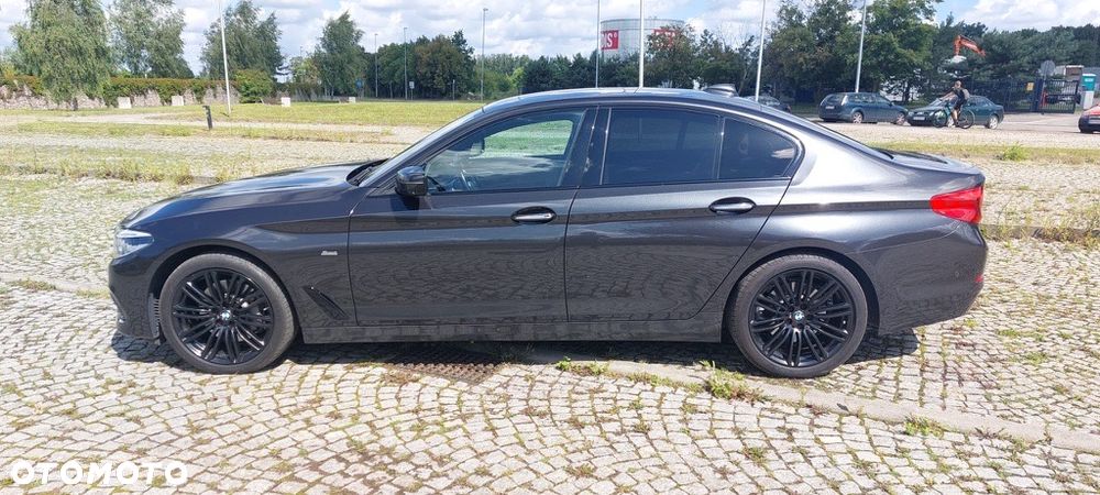 BMW Seria 5 530i Sport - 6