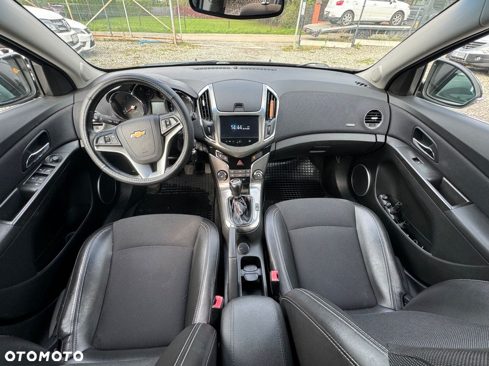 Chevrolet Cruze 1.4 T LTZ - 12