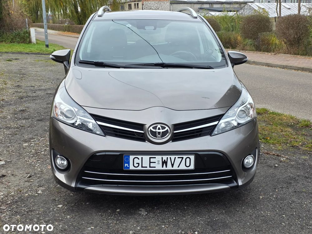Toyota Verso 1.8 Premium - 6