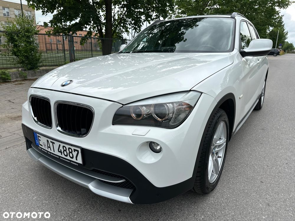 BMW X1 sDrive18d xLine - 25