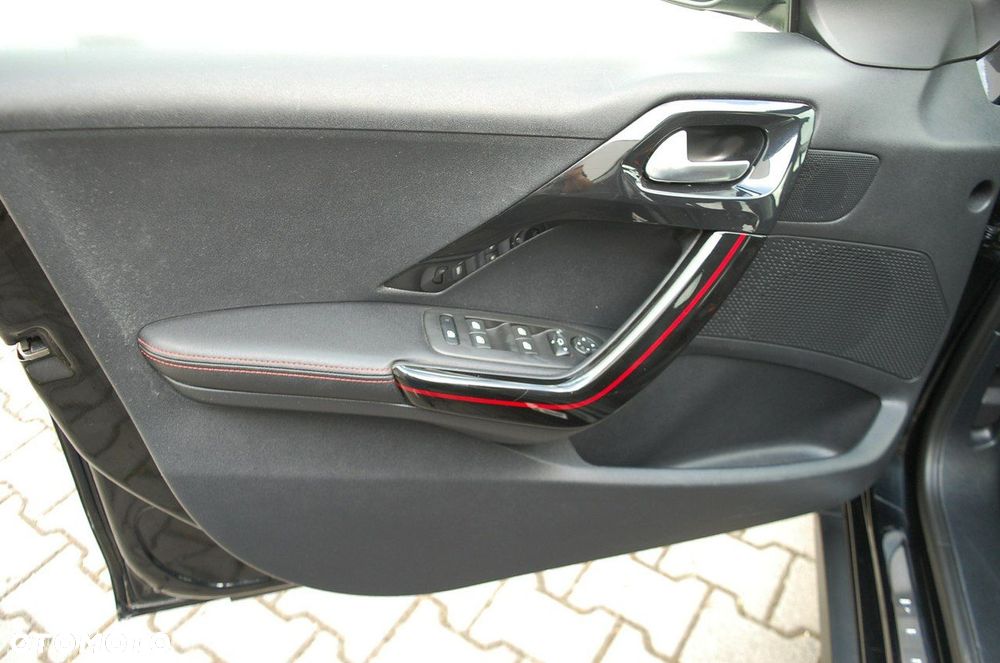 Peugeot 2008 - 30