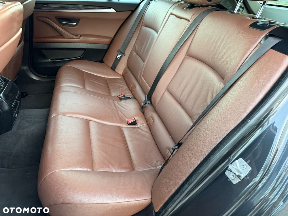 BMW Seria 5 520d Modern Line - 9