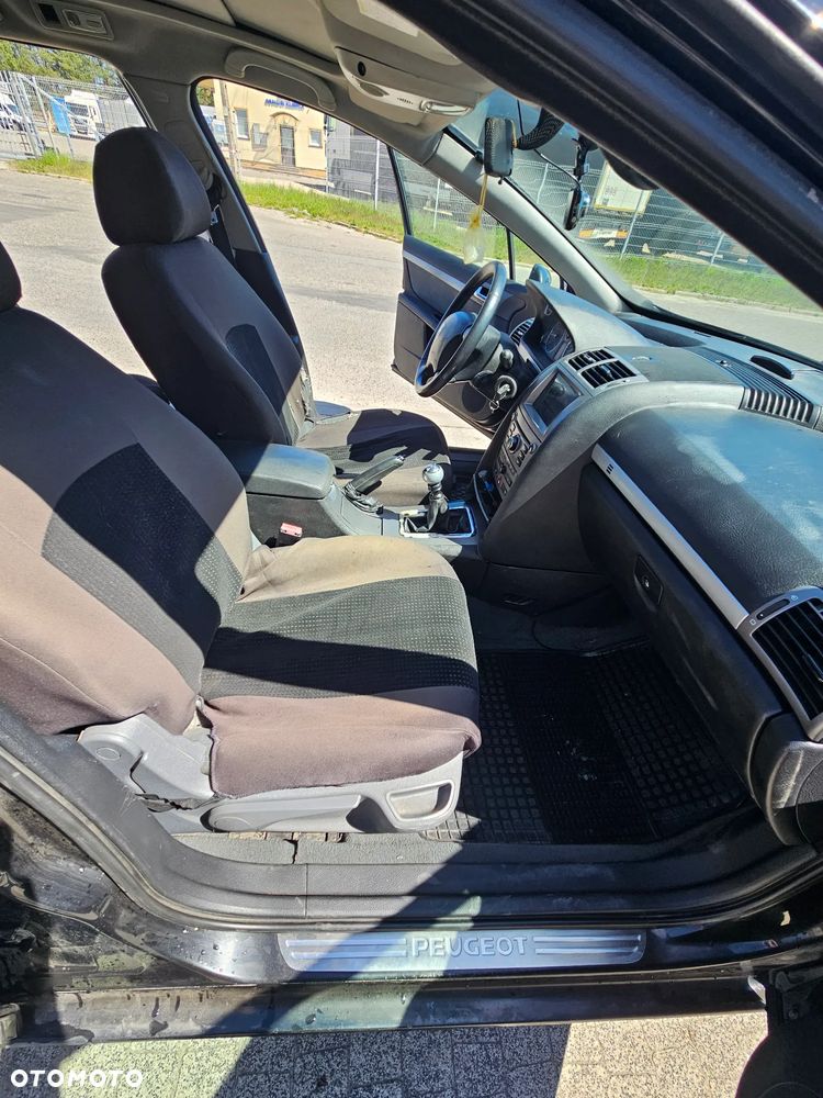 Peugeot 407 2.0 HDI ST Komfort EU4 - 14