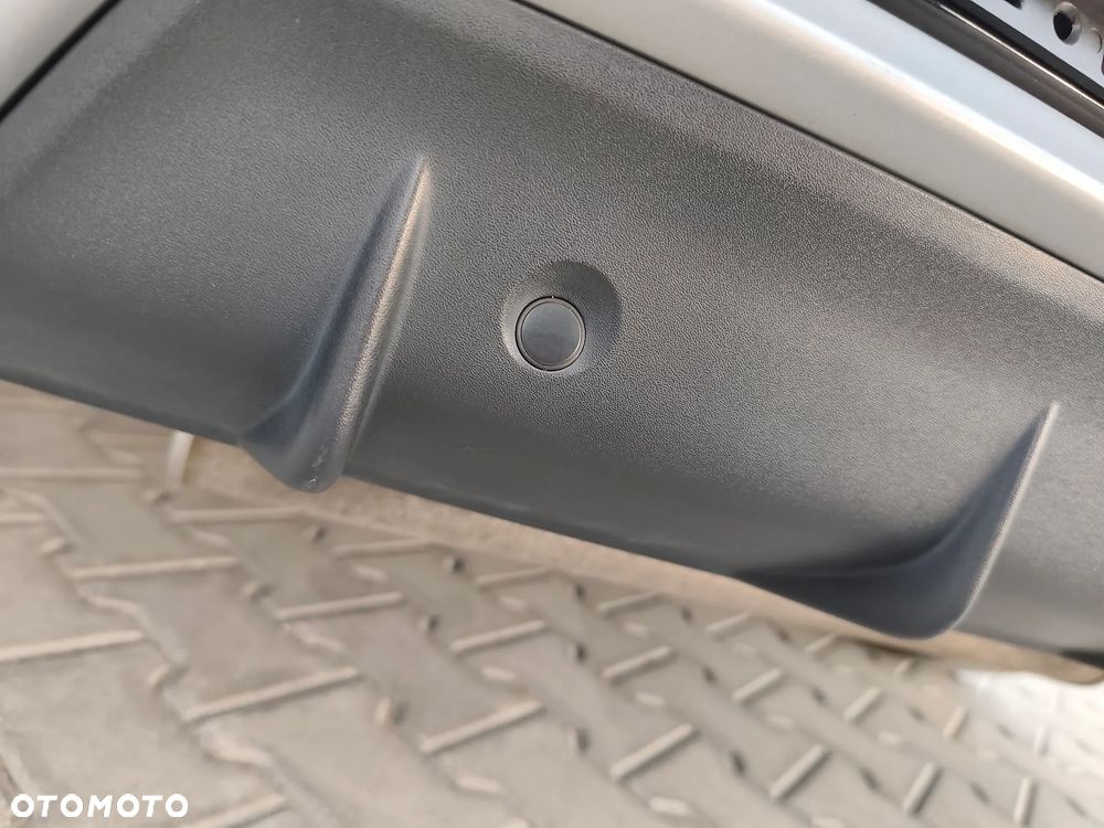 Volvo V40 D2 R Design - 14