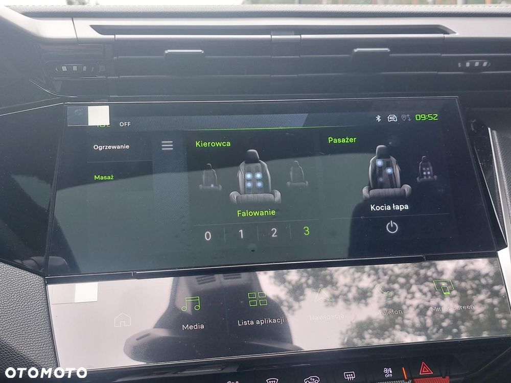 Peugeot 308 1.5 BlueHDi GT Exclusive S&S EAT8 - 27