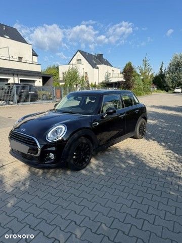 MINI Cooper Standard - 2