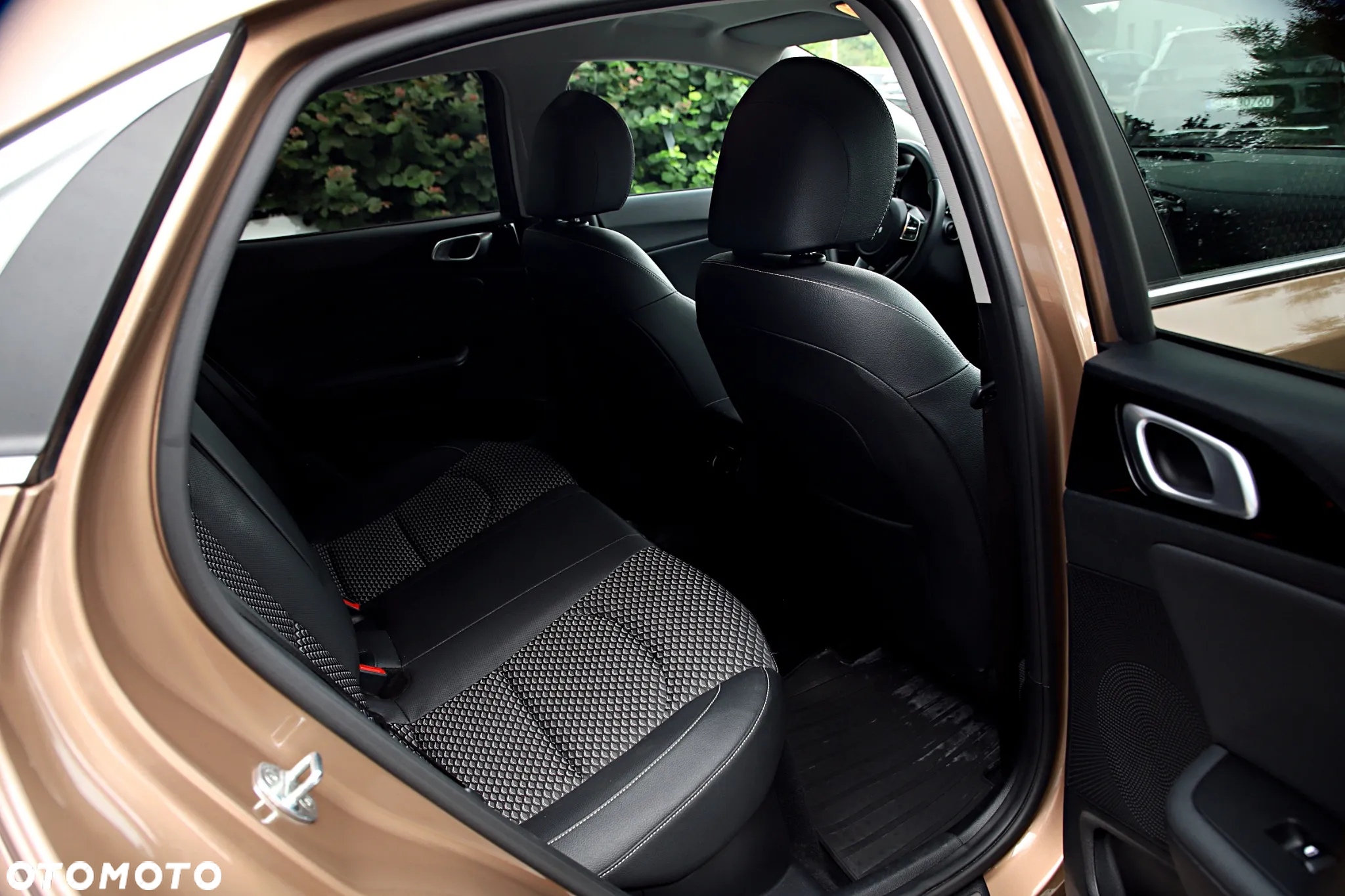 Kia XCeed ver-1-6-gdi-phev-l-business-line-dct - 25