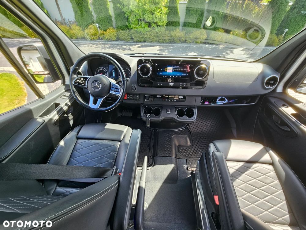 Mercedes-Benz Sprinter - 15