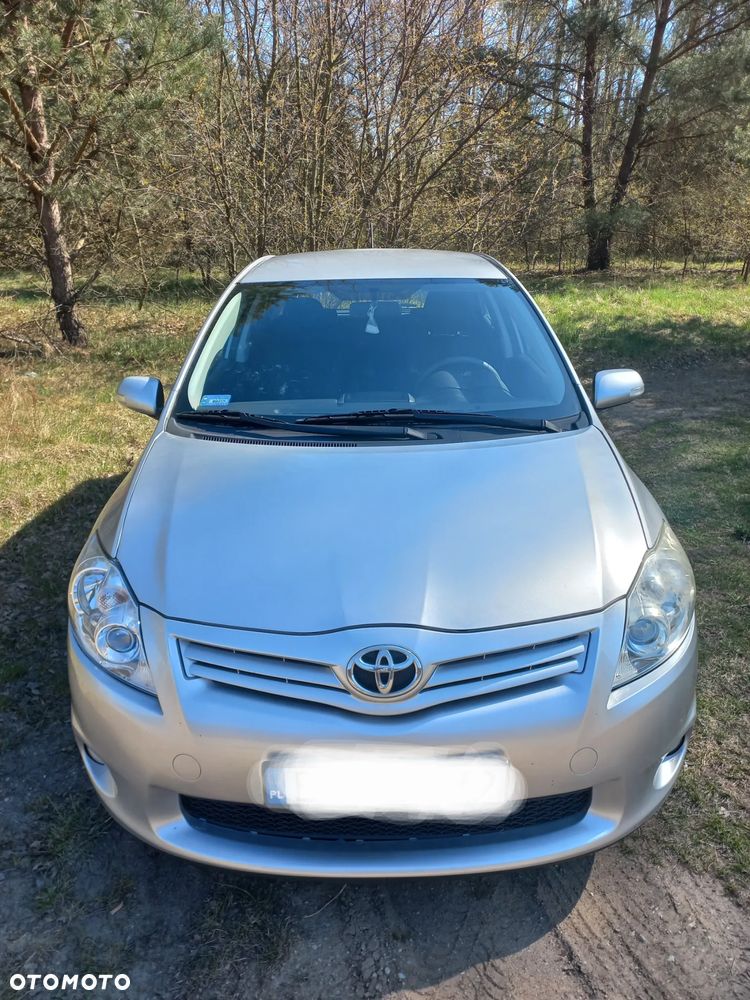 Toyota Auris 1.4 D-4D - 1