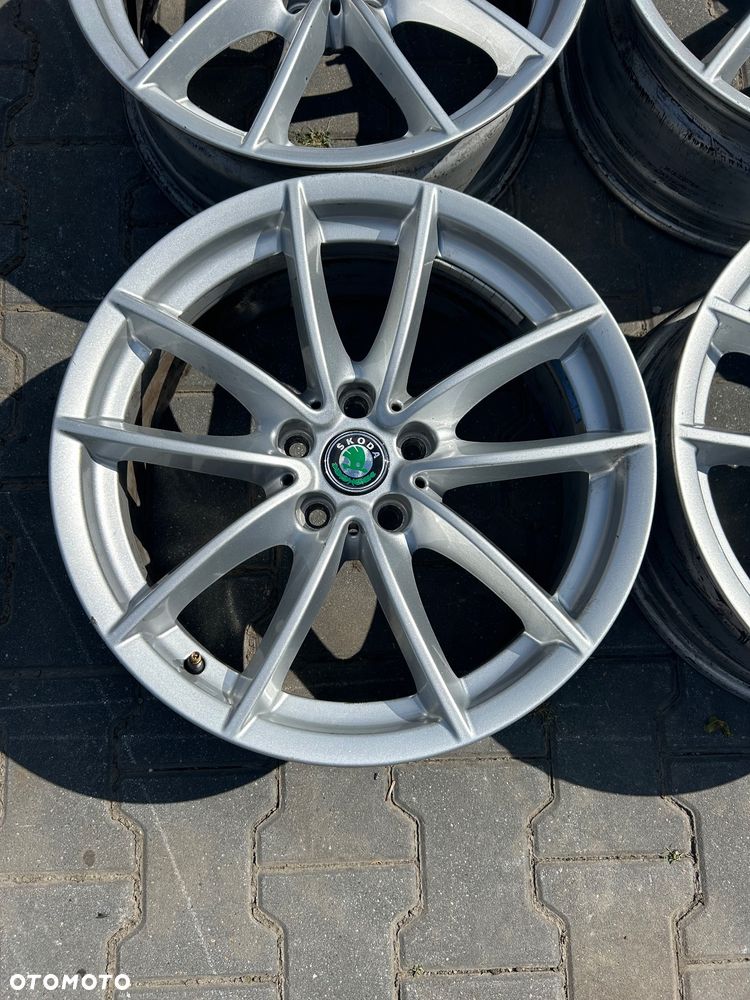 Alufelgi Seat Leon III IV FR Cupra 17 cali 5x112 Skoda Octavia III IV VRS Volkswagen Golf 7 8 gti audi a3 8v 8y A4 b8 b9 - 2