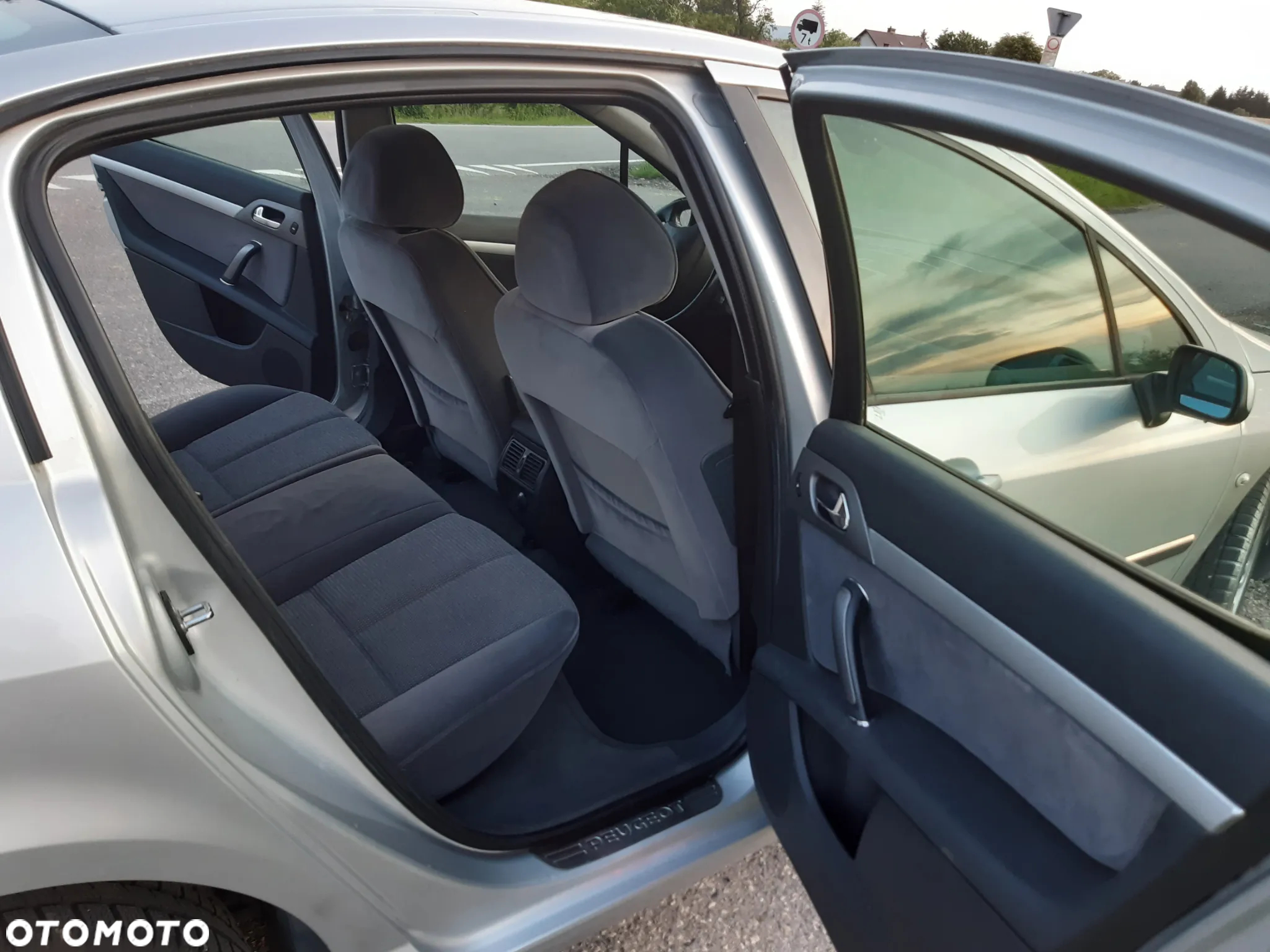 Peugeot 407 1.6 HDI Premium - 7