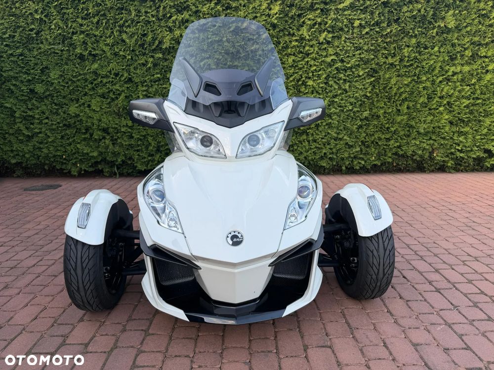 Can-Am Spyder - 2