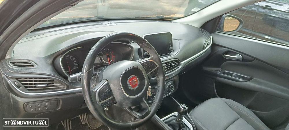 Fiat Tipo Station Wagon 1.3 M-Jet Easy - 5