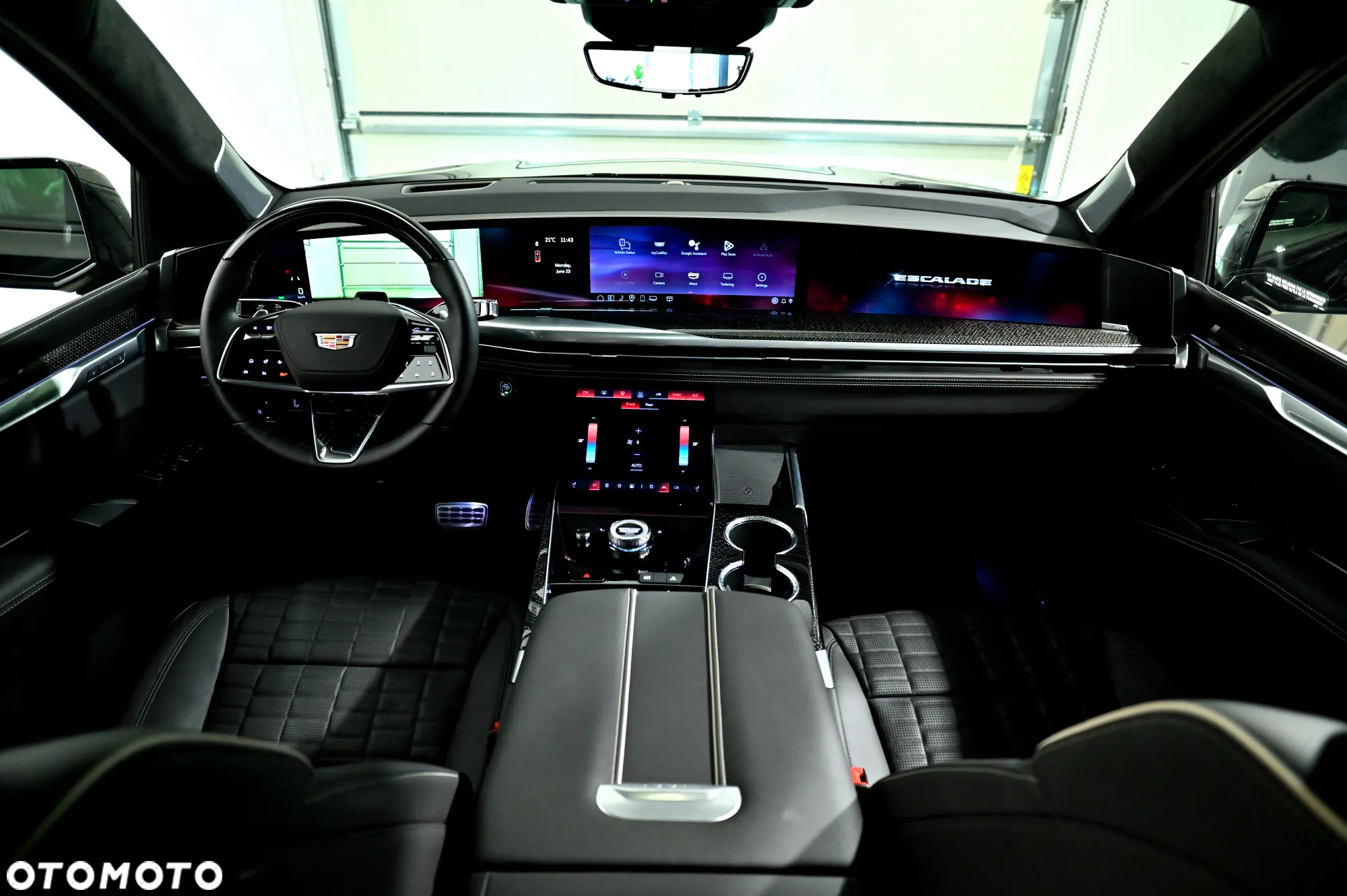 Cadillac Escalade - 37