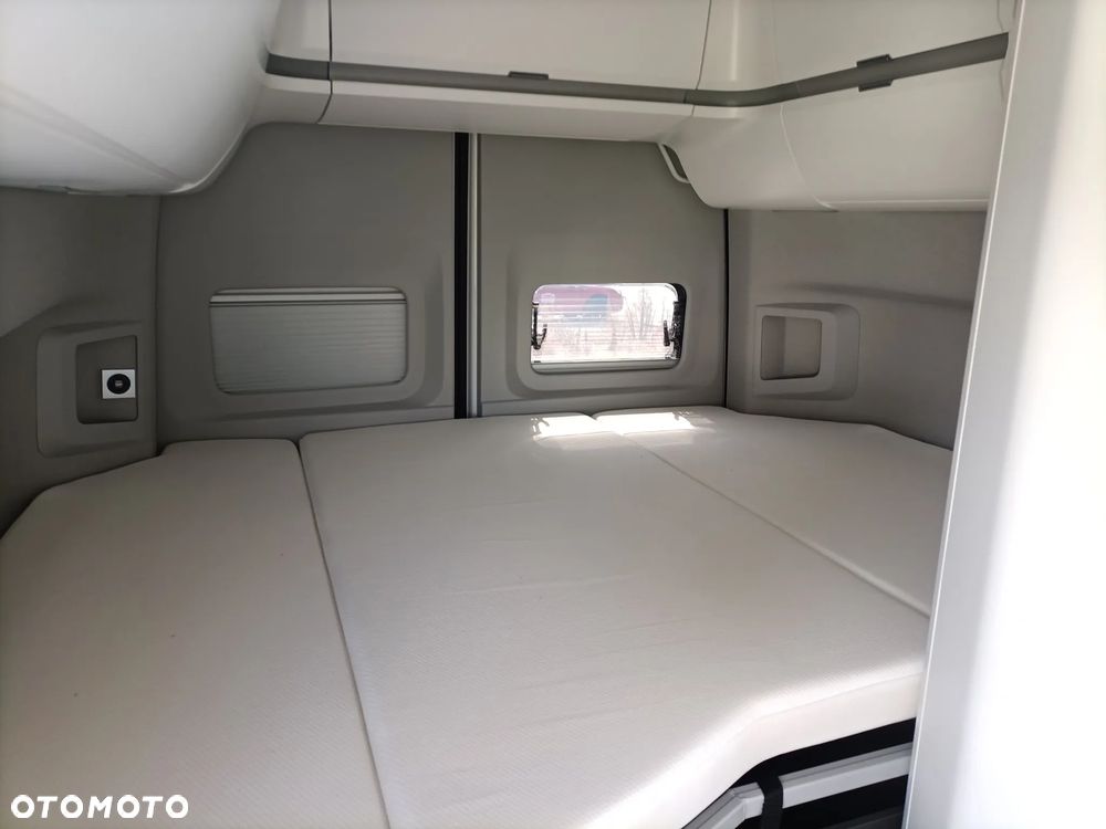 Volkswagen Grand California - 18