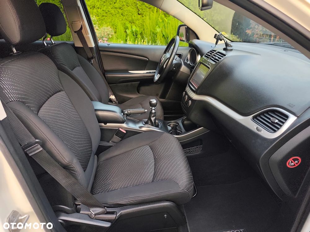 Fiat Freemont 2.0 Multijet Lounge - 12