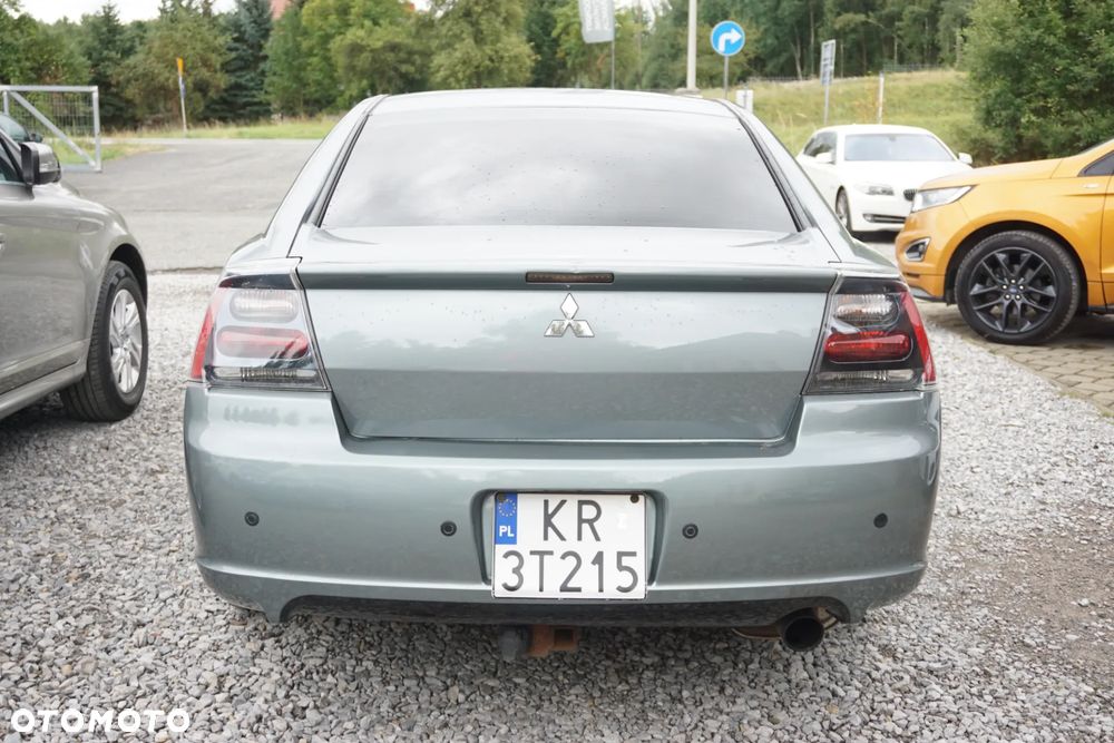 Mitsubishi Galant - 5