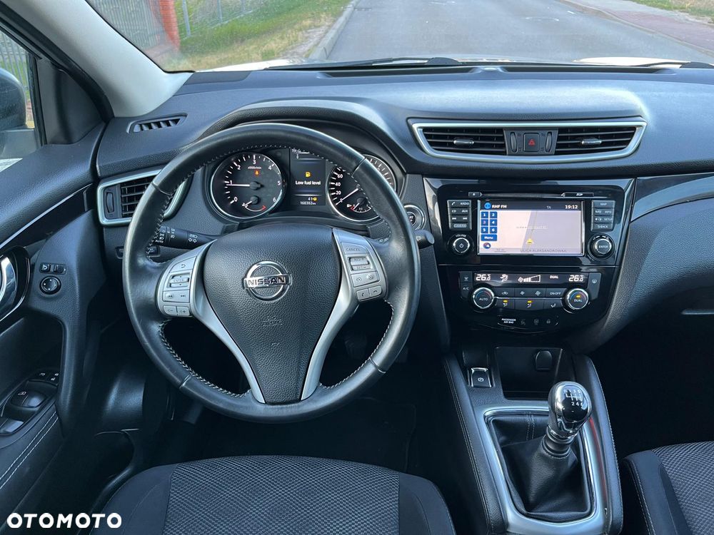 Nissan Qashqai 1.5 dCi DPF acenta - 14
