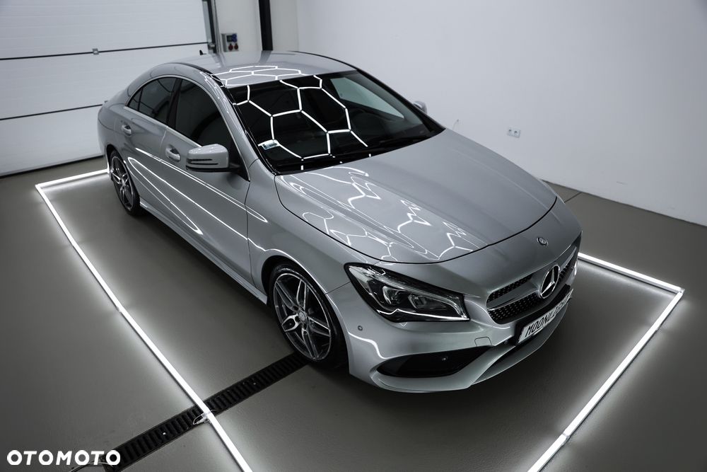 Mercedes-Benz CLA 200 7G-DCT AMG Line - 10