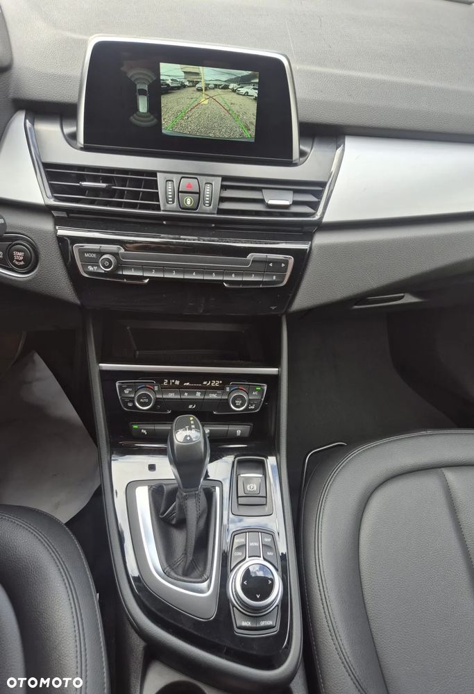 BMW Seria 2 218d Advantage - 25