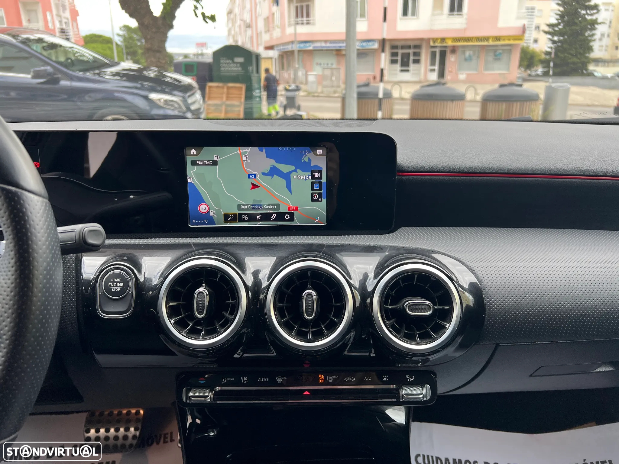 Mercedes-Benz A 250 e AMG Line - 10