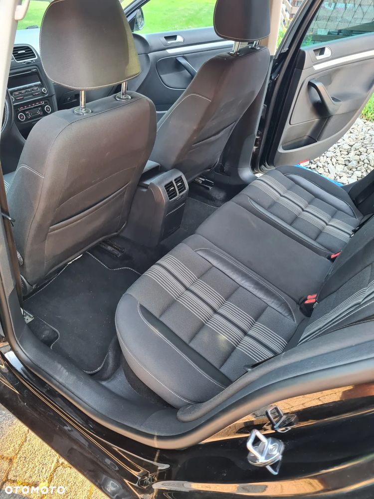 Volkswagen Golf 2.0 TDI DPF BlueMotion Technology MATCH - 16