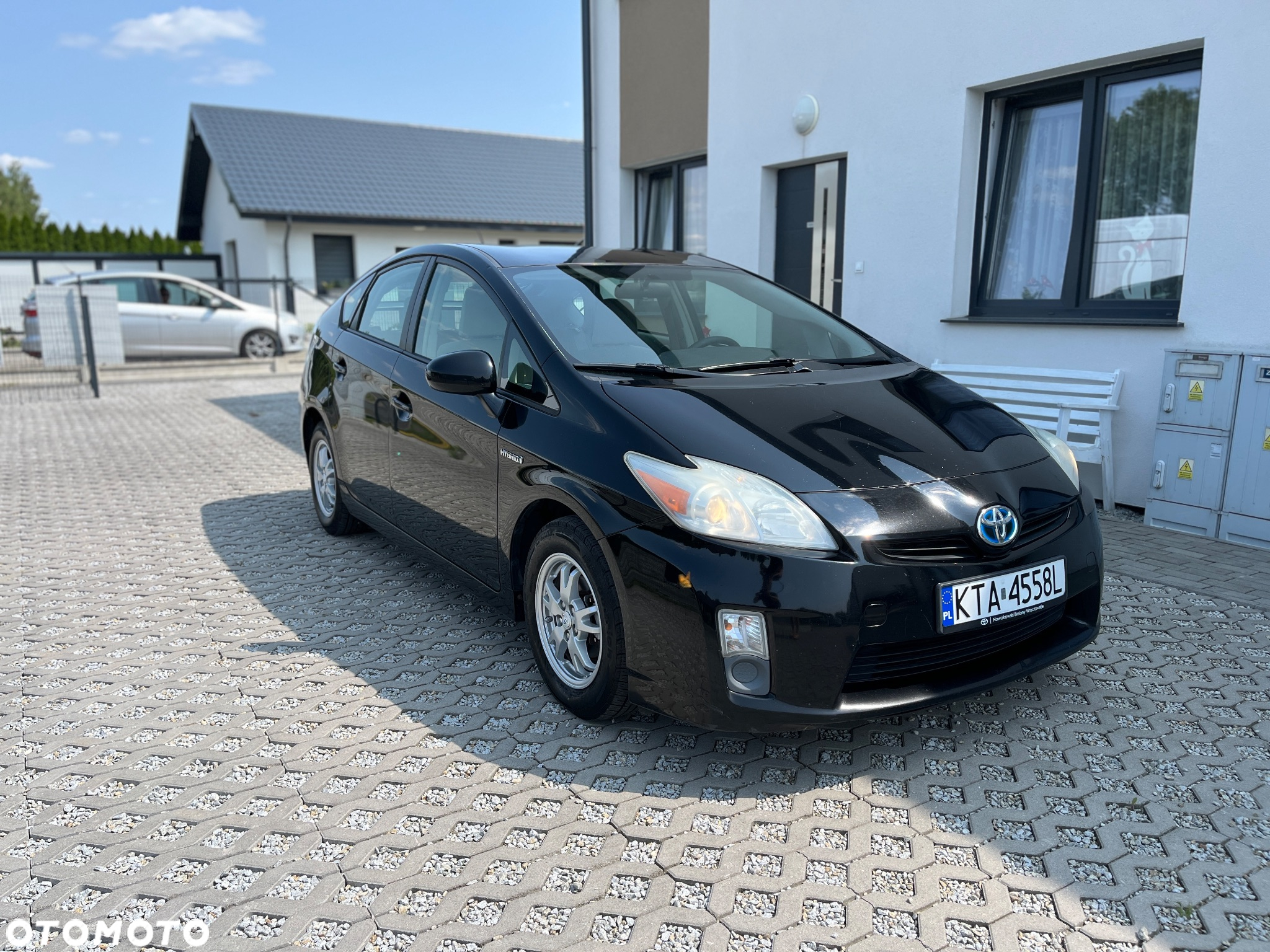 Toyota Prius 1.8 HSD Luna - 2