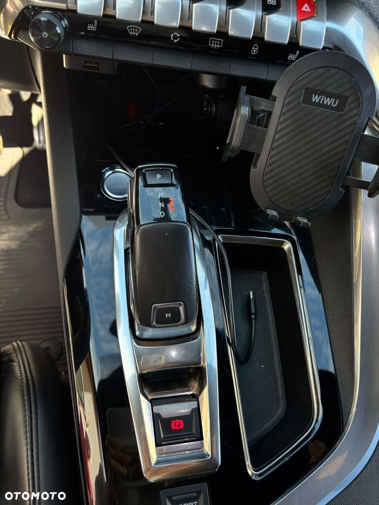 Peugeot 3008 - 18
