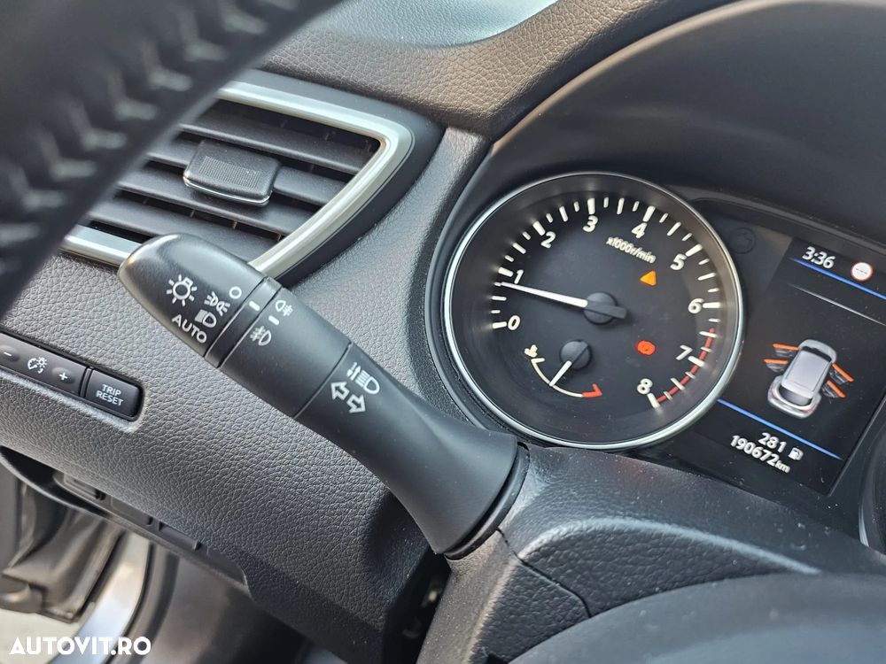 Nissan Qashqai 1.3 DIG-T TEKNA - 31