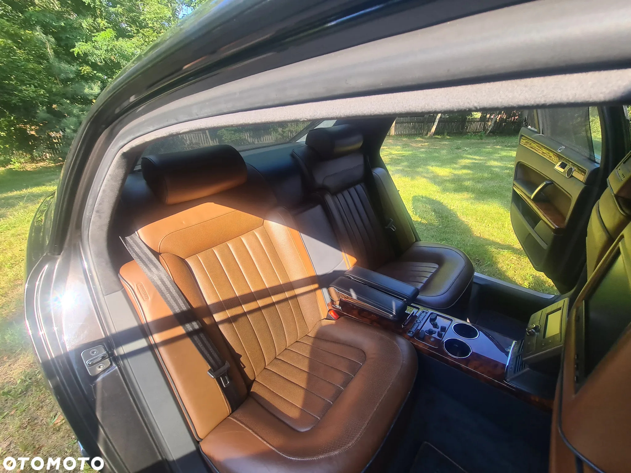 Volkswagen Phaeton 4.2 V8 4Mot L (4 os.) - 15