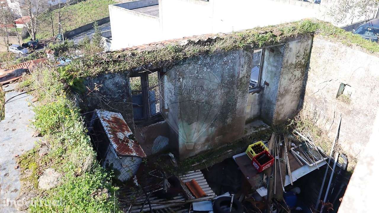 Moradia T2 para venda - Grande imagem: 2/12