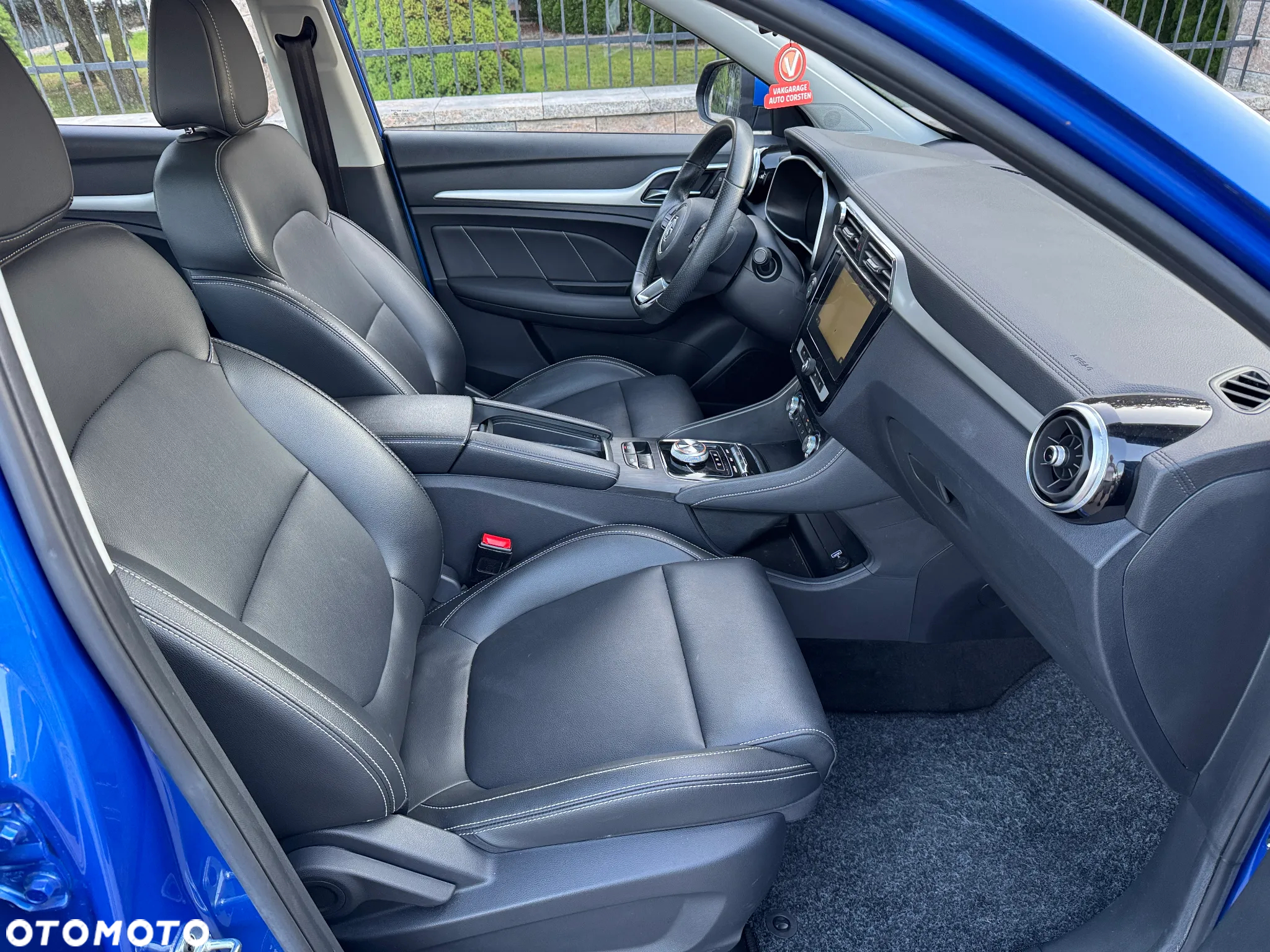 MG ZS EV Luxury - 10