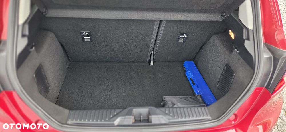 Ford Fiesta 1.1 S&S TITANIUM - 24