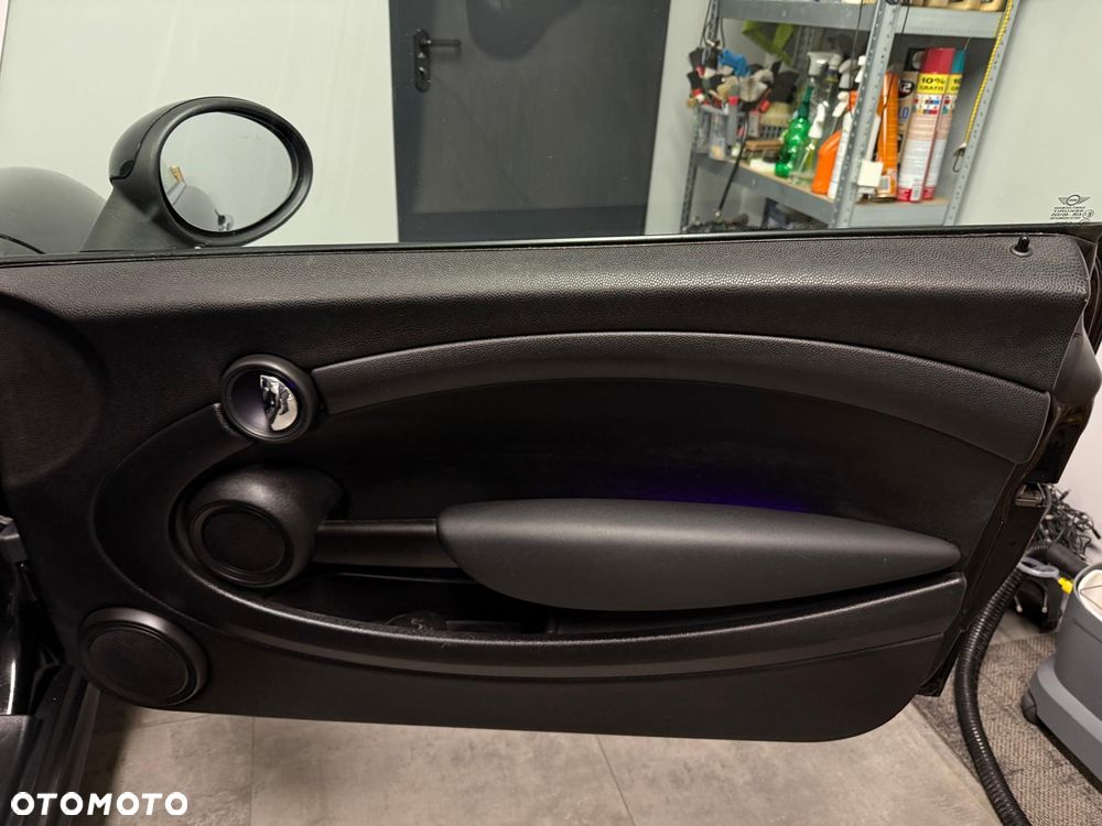 MINI ONE Brick Lane - 14