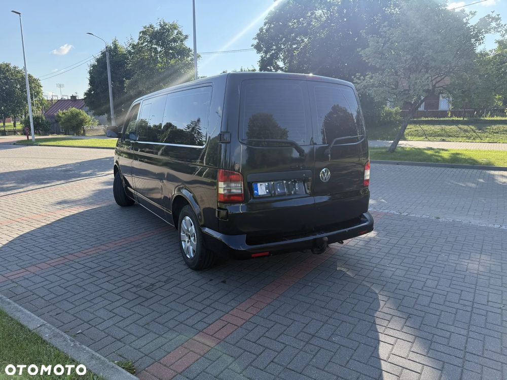 Volkswagen Caravelle - 4