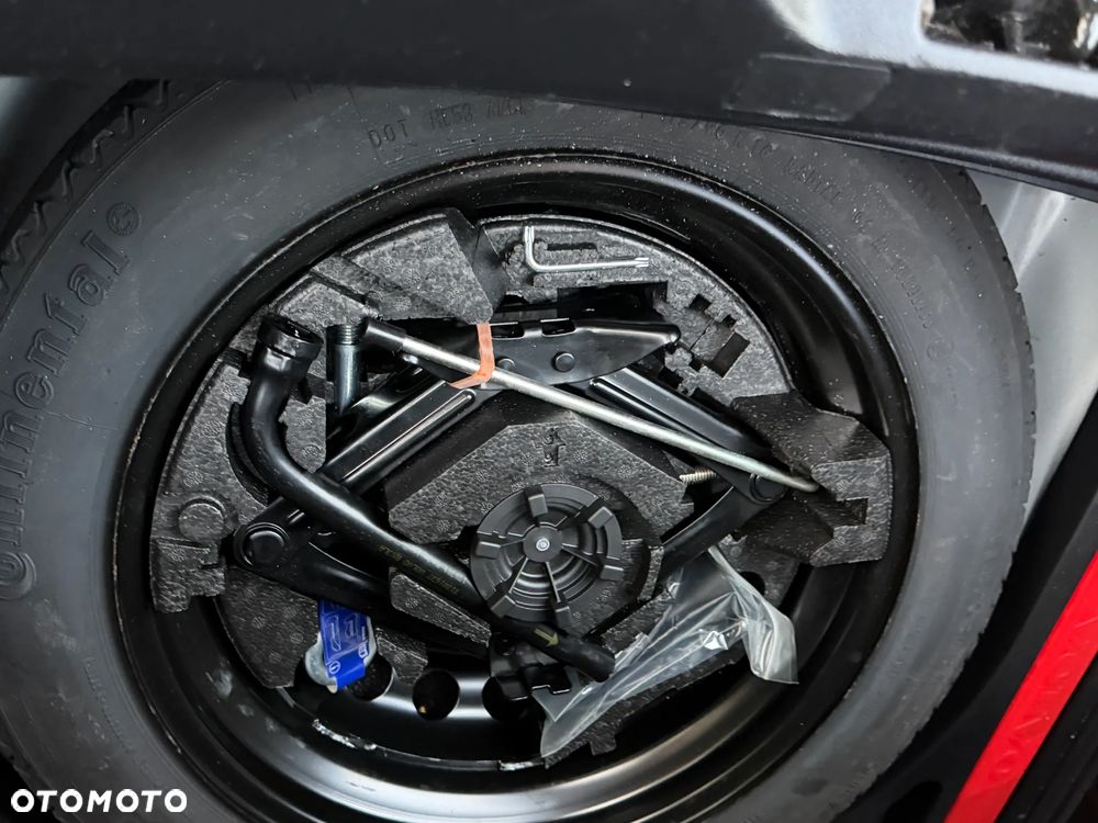 Volvo V40 T4 Powershift Momentum - 35
