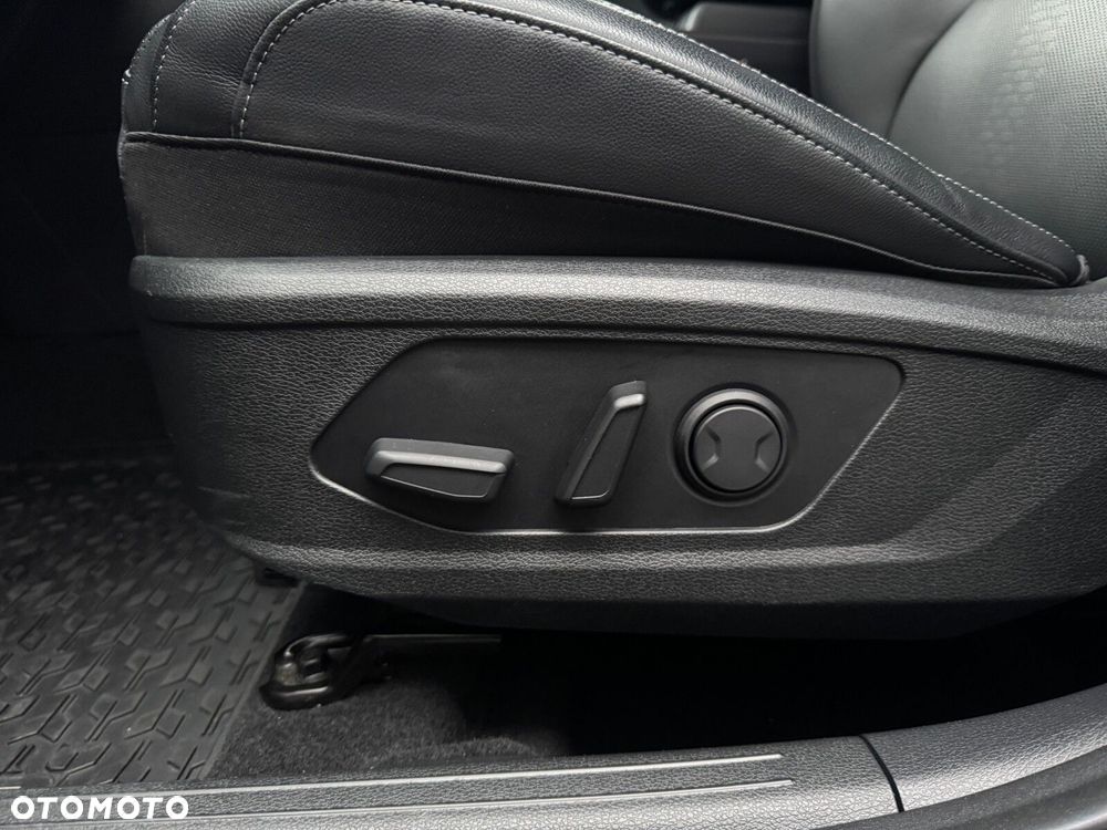 Kia Sportage 1.6 T-GDI HEV Business Line 4WD - 12