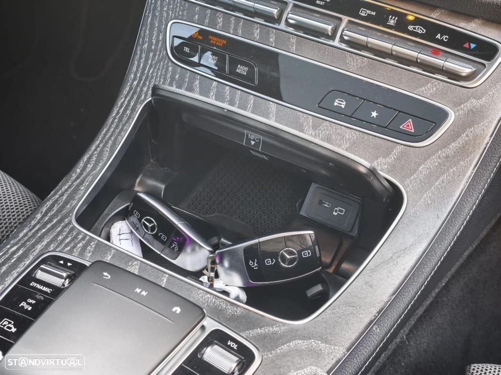 Mercedes-Benz E 300 e Station 9G-TRONIC AMG Line - 53