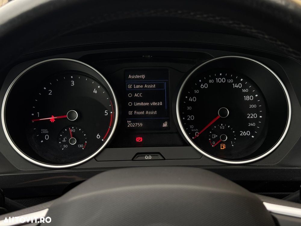 Volkswagen Tiguan - 18