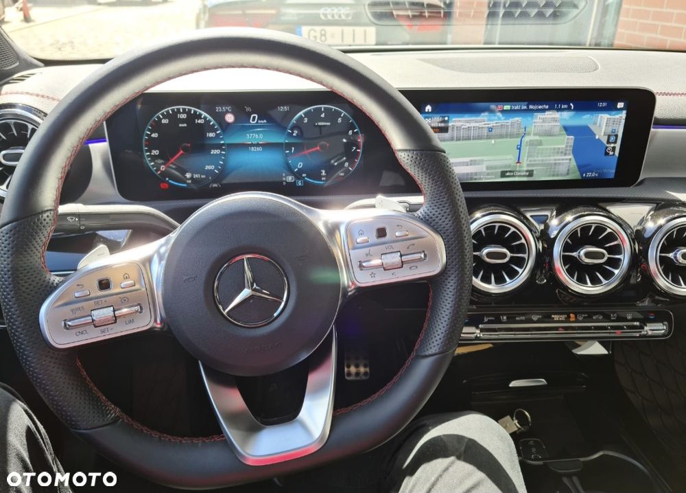 Mercedes-Benz CLA 220 4Matic 7G-DCT AMG Line - 8